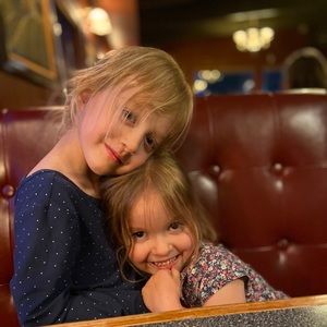 Meet your Posher, Holly